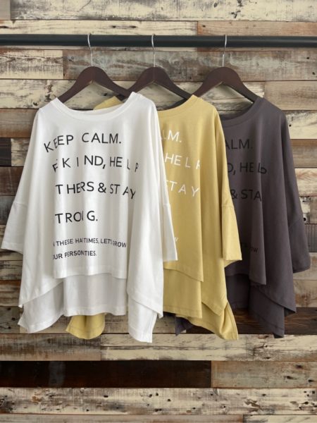 Editt by YECCA VECCA（イディットバイイエッカベッカ）/オーバードロップロゴTee