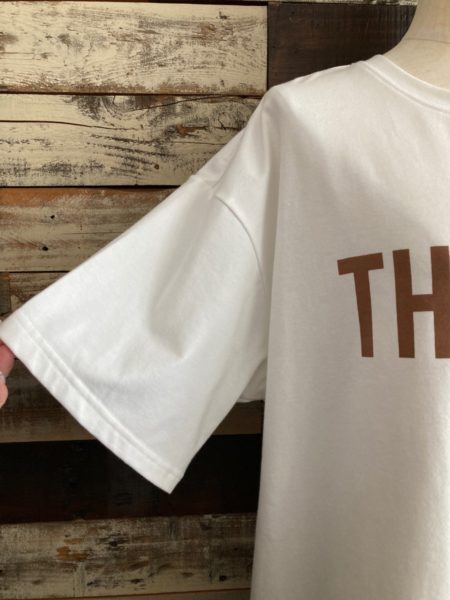 OSMOSIS (オズモーシス)ロゴプリントTシャツ/袖アップ